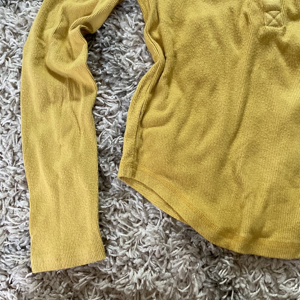 New In Women Mustard Yellow Ribbed Henley Long Sleeve Top Sm Pocket Curved Hem - Picture 5 of 12